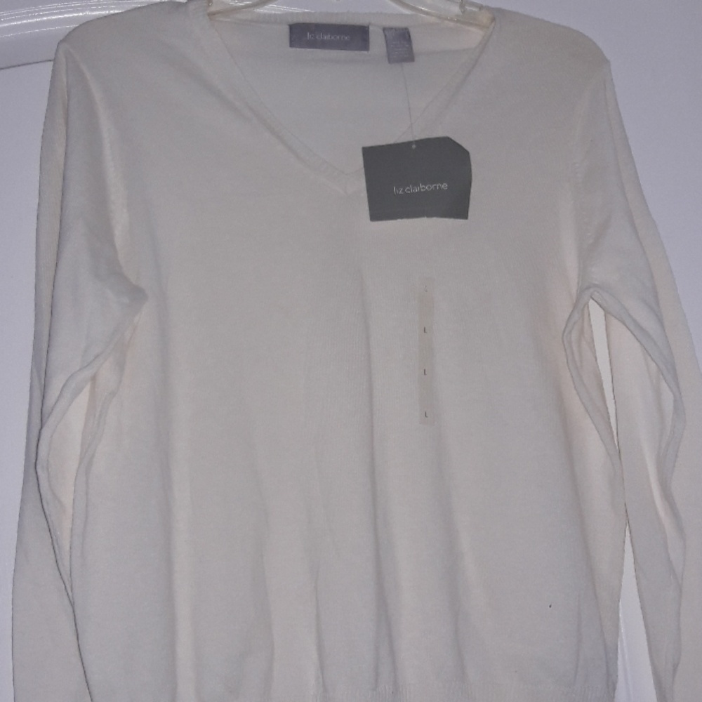 Liz claiborne off white sweater